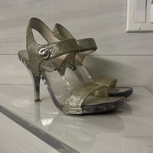 Micheal kors heels